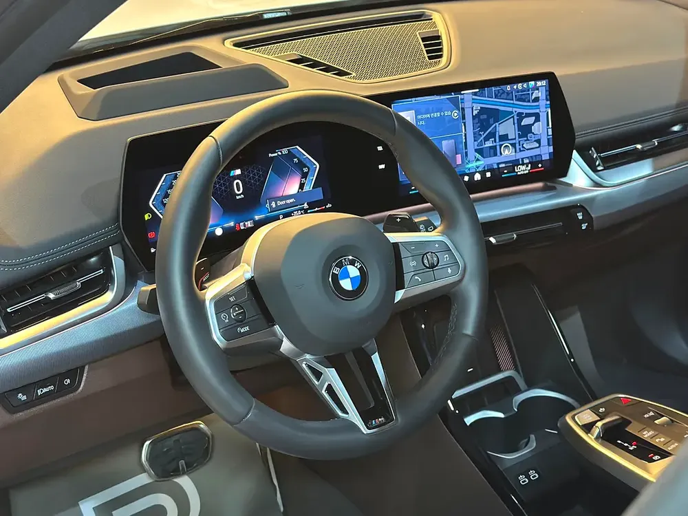 2025 BMW X1 xDrive30 M Sport - Korean Specs - Brand New! - Image 15
