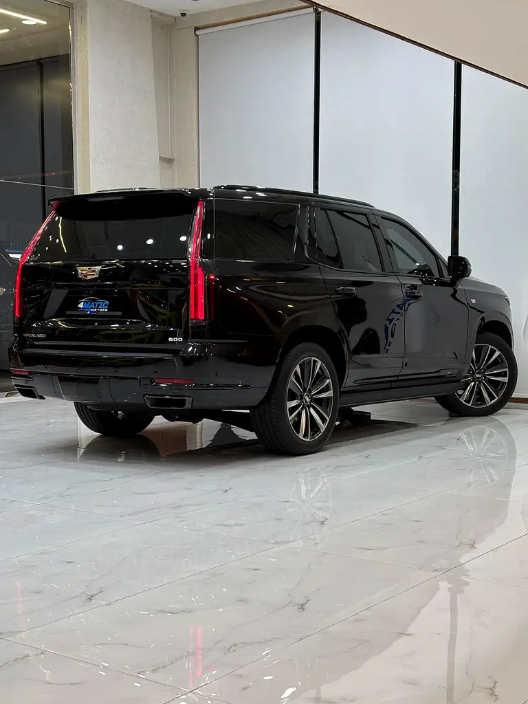Cadillac Escalade Sport - Image 10