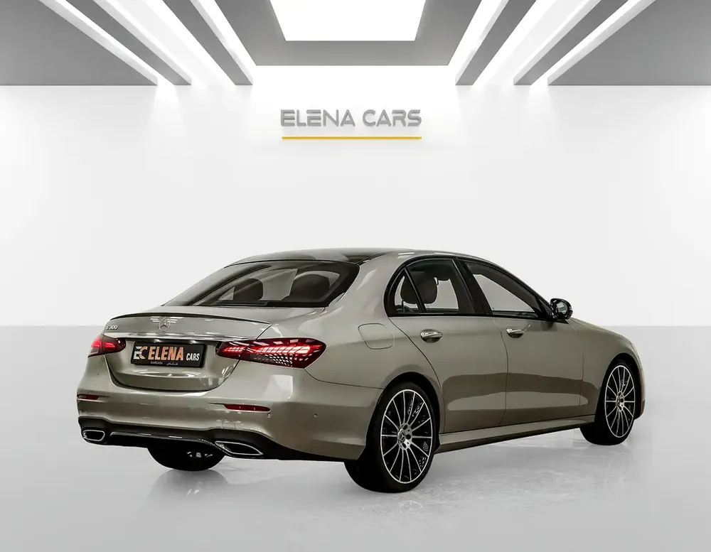MERCEDES E300 AMG KIT - 2023 - GCC - GARGASH WARRANTY AND SERVICE CONTRACT TILL 5/2028 - Image 4
