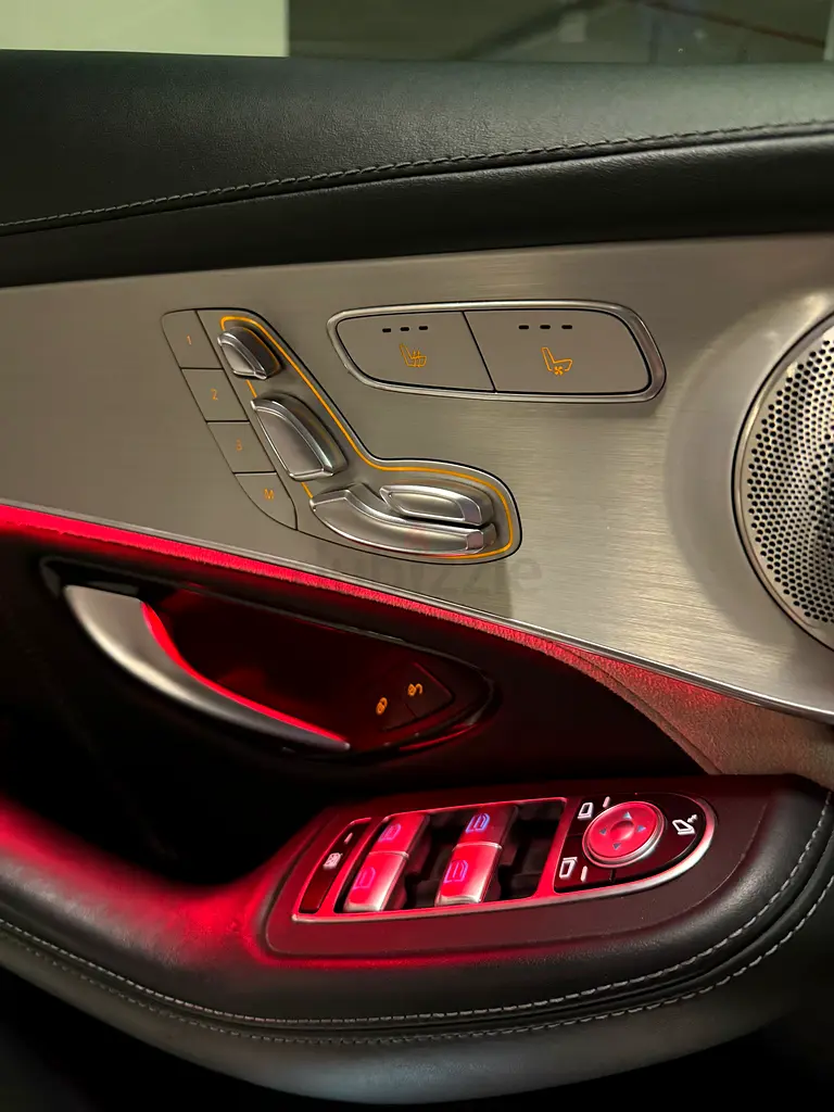 Mercedes GLC 63S AMG 4MATIC+ 2021 – Full Carbon | Clean | Perfect Condition - Image 11
