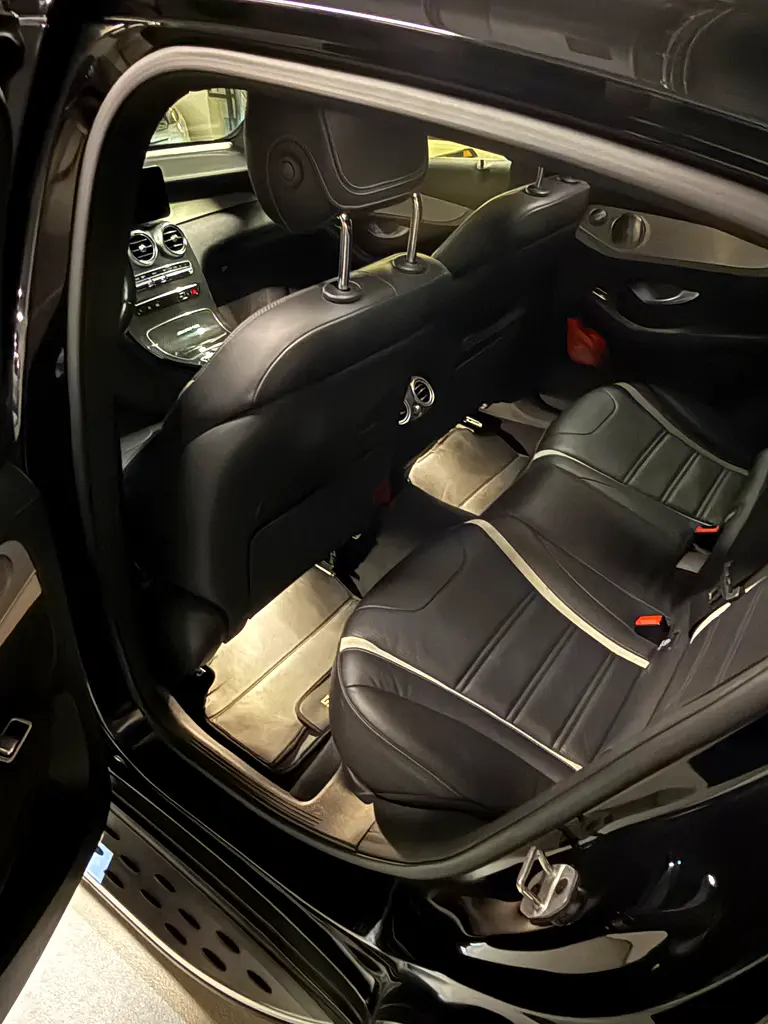 Mercedes GLC 63S AMG 4MATIC+ 2021 – Full Carbon | Clean | Perfect Condition - Image 12