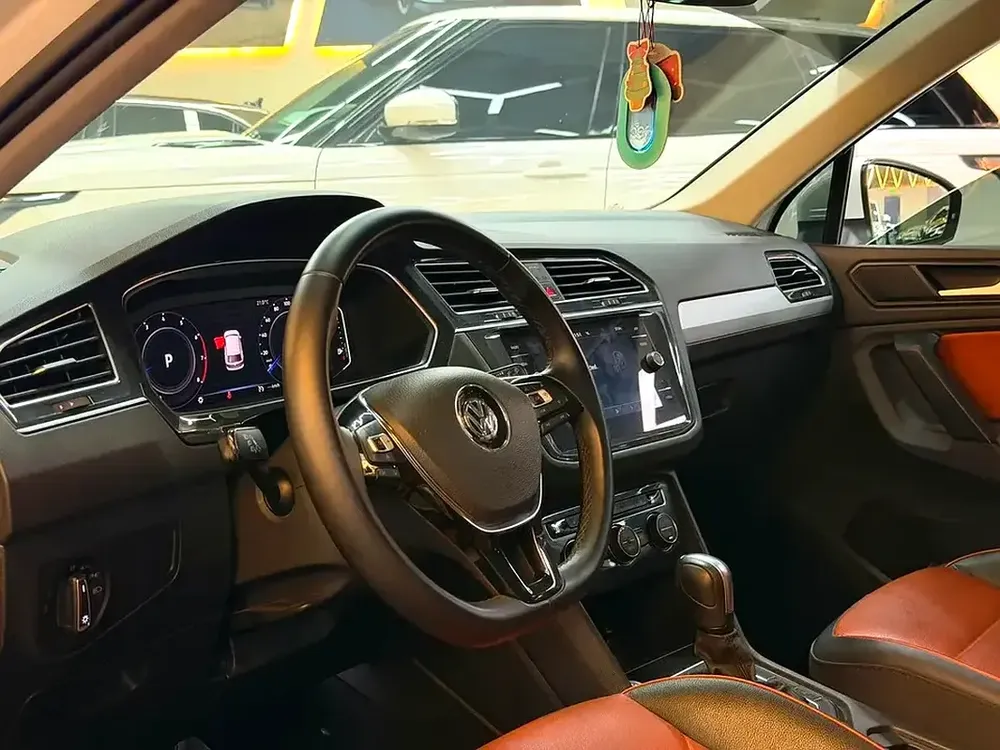 Volkswagen Tiguan 4MOTION 2021 GCC Specs - Image 4