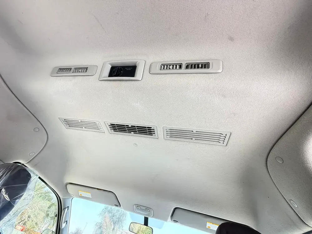 2020 Nissan Urvan, 14 Seats - Image 16