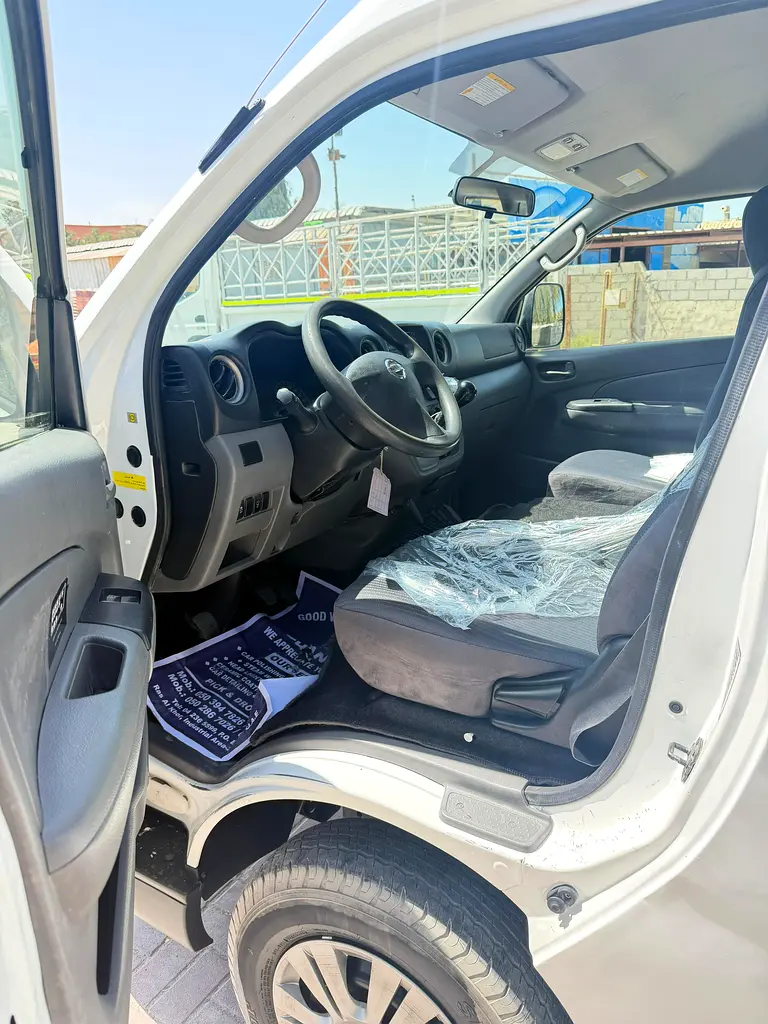 2020 Nissan Urvan, 14 Seats - Image 9