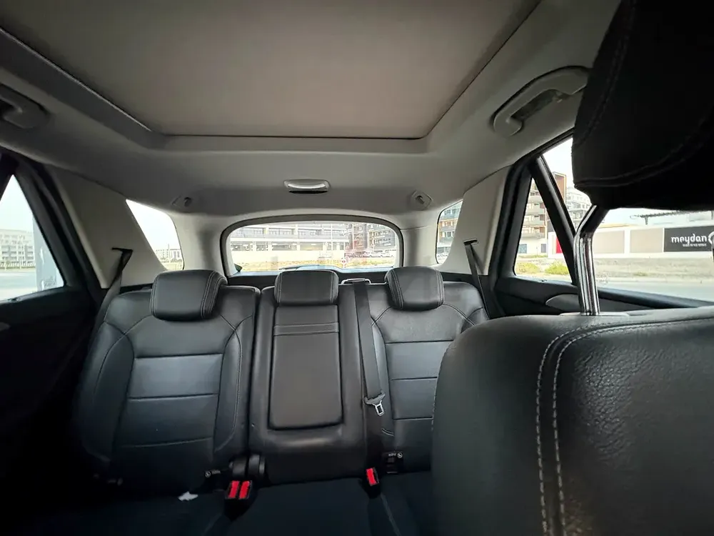 Mercedes-Benz ML 400 AMG 4MATIC 2015 | GCC Specs | Well Maintained | 1st Owners - Image 4