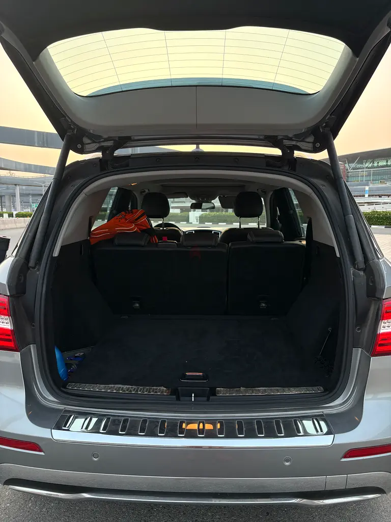 Mercedes-Benz ML 400 AMG 4MATIC 2015 | GCC Specs | Well Maintained | 1st Owners - Image 6