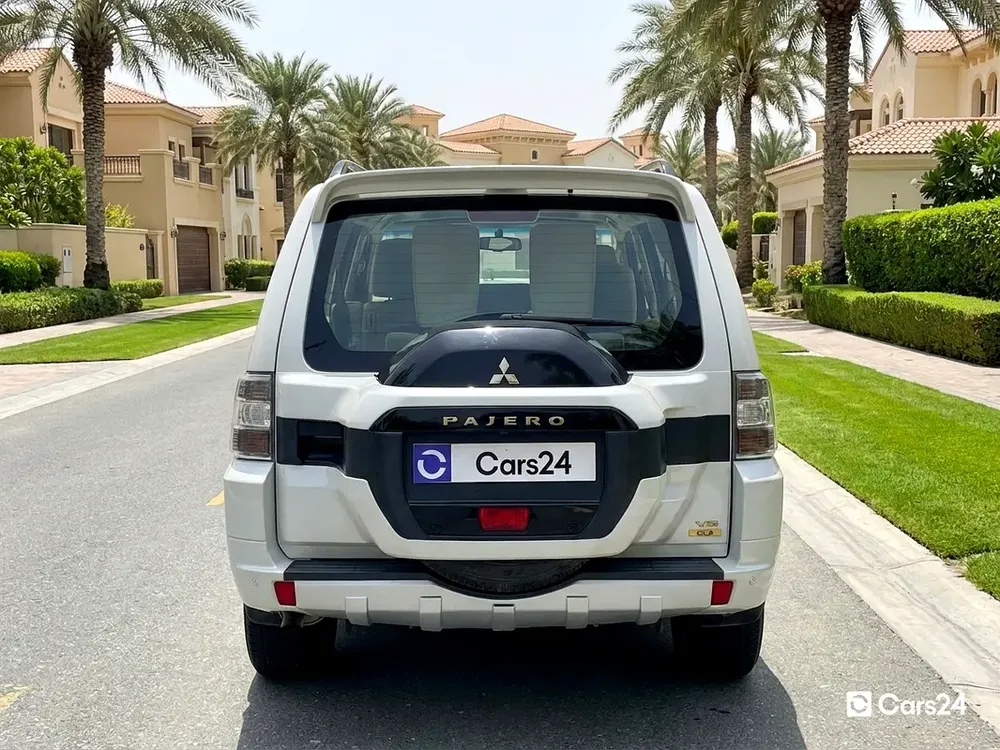 AED 1,089/m | 0 DP | Free 1 Month Warranty | Service History | 30D Return | MITSUBISHI PAJERO 2022 - Image 4