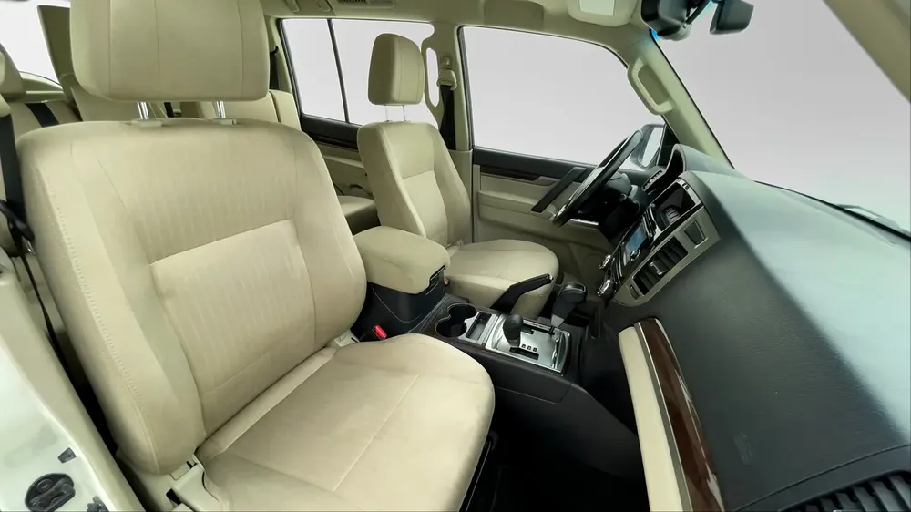 AED 1,089/m | 0 DP | Free 1 Month Warranty | Service History | 30D Return | MITSUBISHI PAJERO 2022 - Image 6