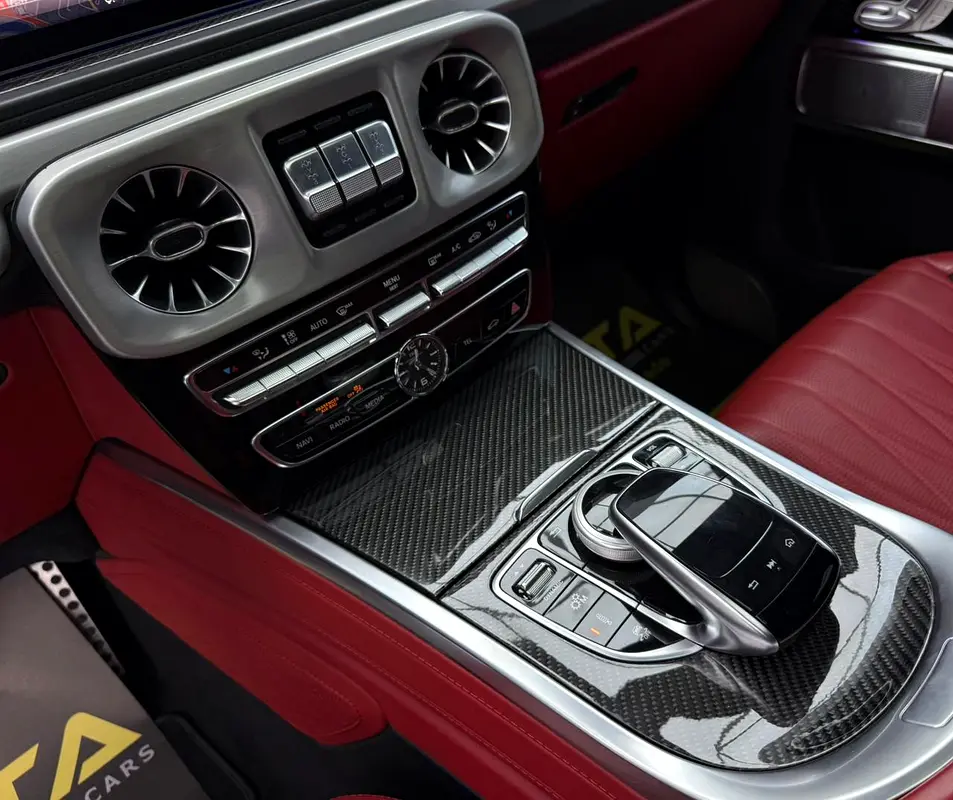 2022 Mercedes-AMG G63 ,Gargash Warranty+Service Contract+Full Service History ,GCC - Image 17