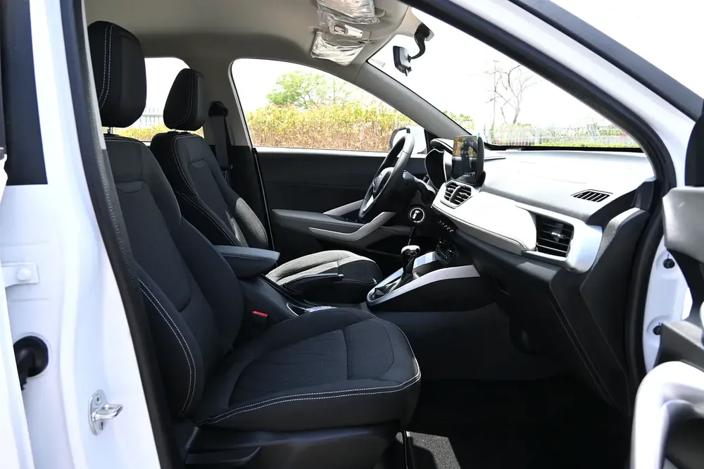 CHEVROLET GROOVE LT 1.5L - 2025 - Image 12