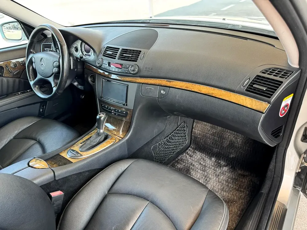 MERCEDES BENZ E550 MODEL 2007 JAPAN IMPORT - Image 11
