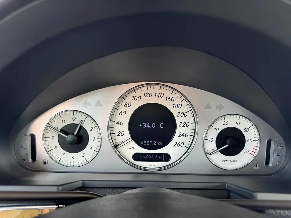 MERCEDES BENZ E550 MODEL 2007 JAPAN IMPORT - Image 16