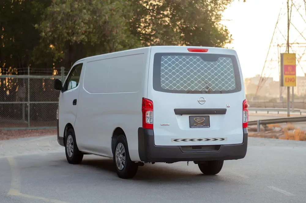 2021 Nissan Urvan | Standard Roof Delivery Van | GCC Specs | Ref#N33021 - Image 4