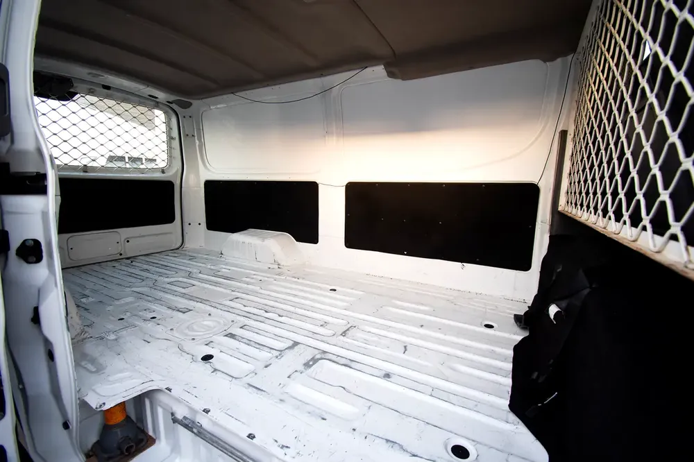 2021 Nissan Urvan | Standard Roof Delivery Van | GCC Specs | Ref#N33021 - Image 8
