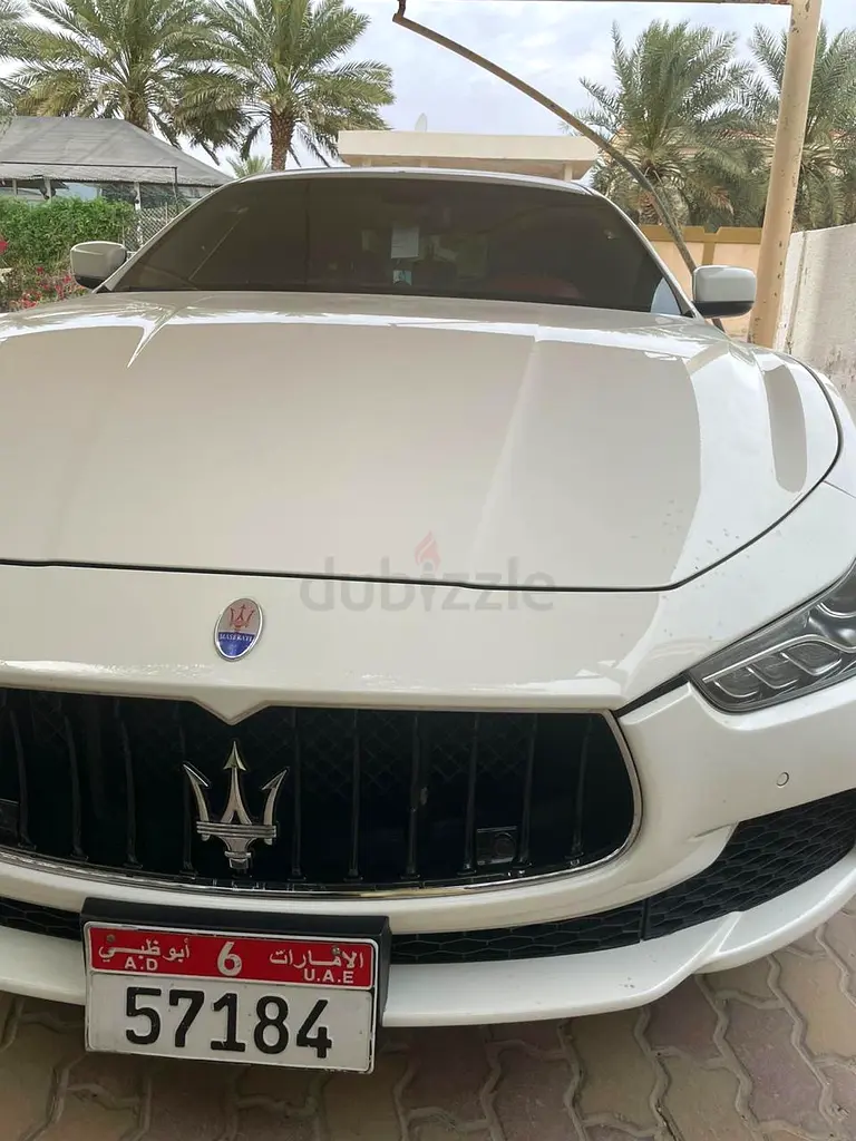 Maserati Ghibli S Q4 2016 | GCC Specs | Low Mileage | Pristine Condition - Image 5