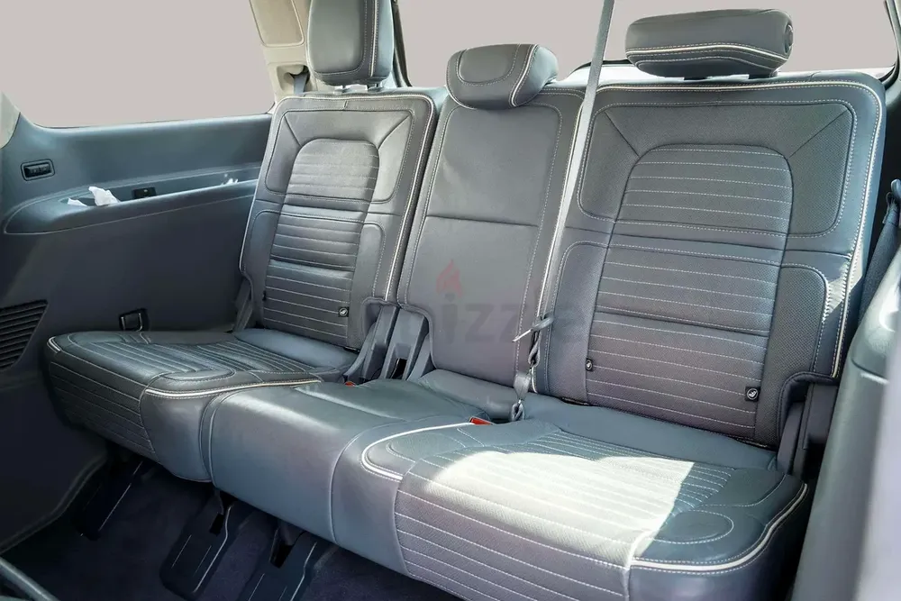 AED 2204/month | 2019 Lincoln Navigator Presidential | GCC Specs | Ref#396600 - Image 12