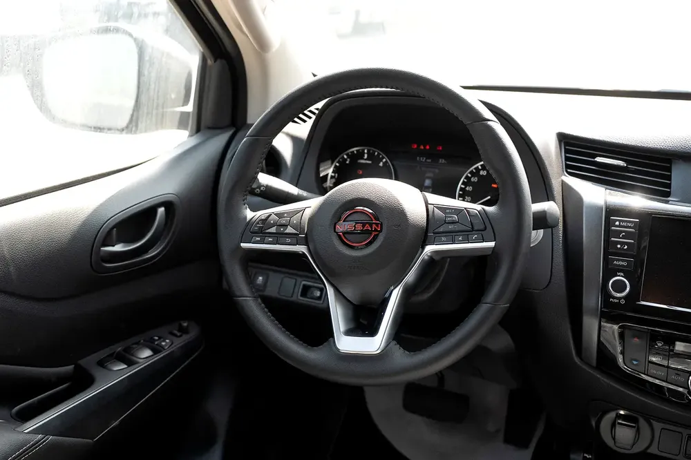 Nissan Navara PRO-4X 2025 - Brand New - DIESEL - Off-Road Ready - Image 9