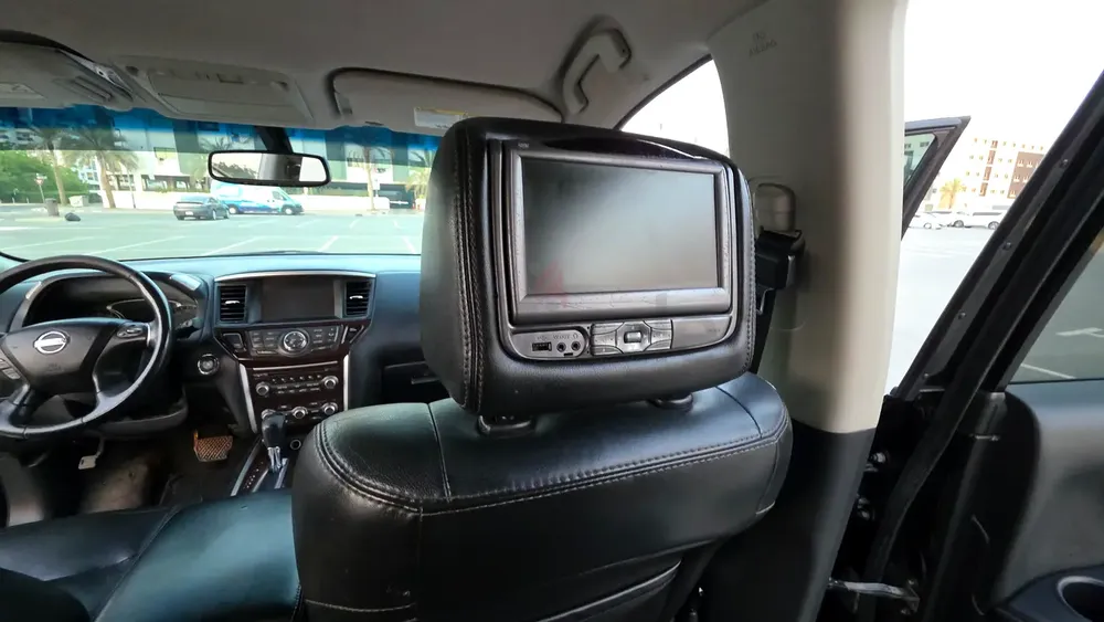 Nissan Pathfinder SL 4WD Model 2014 7 Seater Well Maintained In Excellent Condition - Image 16