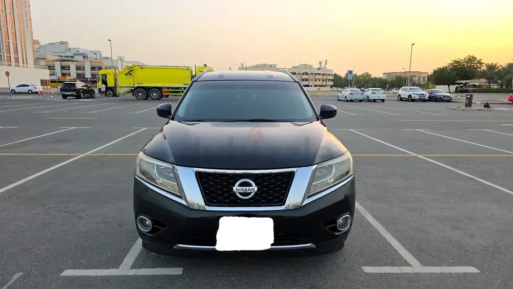 Nissan Pathfinder SL 4WD Model 2014 7 Seater Well Maintained In Excellent Condition - Image 5