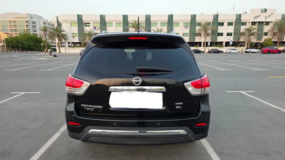 Nissan Pathfinder SL 4WD Model 2014 7 Seater Well Maintained In Excellent Condition - Image 6