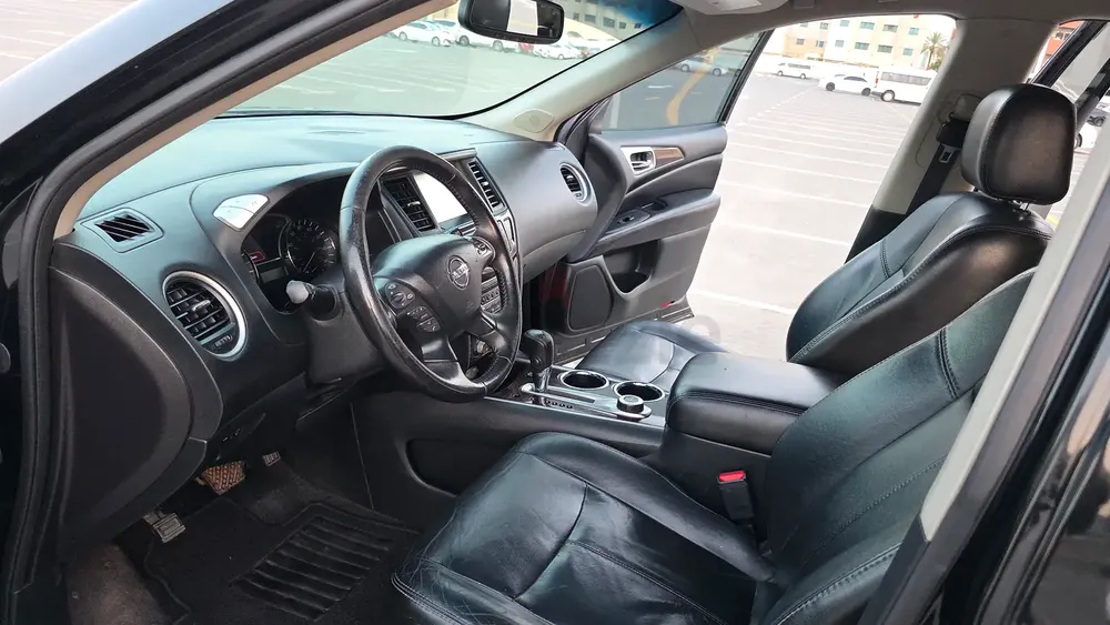 Nissan Pathfinder SL 4WD Model 2014 7 Seater Well Maintained In Excellent Condition - Image 9