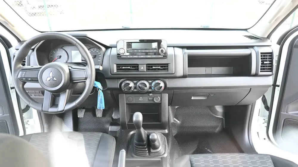 MITSUBISHI L200 GL 2.4L SCAB 4WD 5MT DIESEL M-LINE (2026 MY) - Image 18