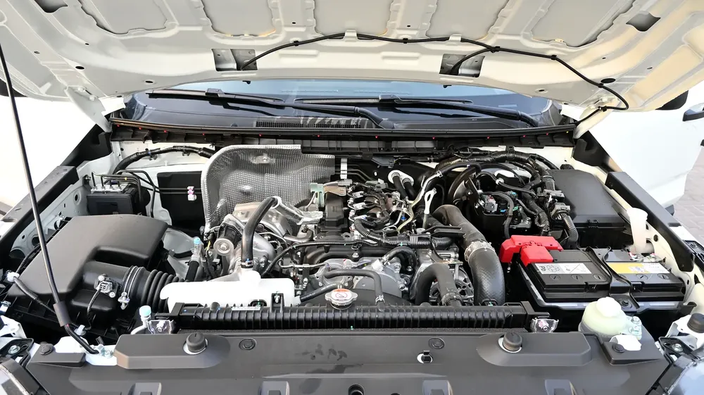 MITSUBISHI L200 GL 2.4L SCAB 4WD 5MT DIESEL M-LINE (2026 MY) - Image 19