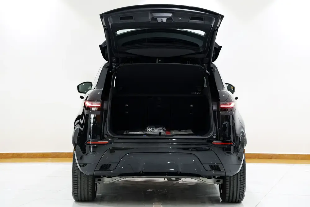 Brand New 2024 Range Rover Evoque Dynamic SE P200 | Dealership Warranty till 2029 | Excellent Spec - Image 5