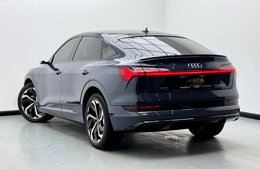 2021 Audi E-Tron 55 Quattro S-Line, 2029 Audi Warranty, Audi Service History, GCC - Image 4