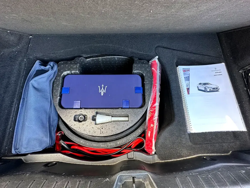 2014 Maserati Ghibli / GCC Specs / Low Milage / Exceptional Conditions - Image 18