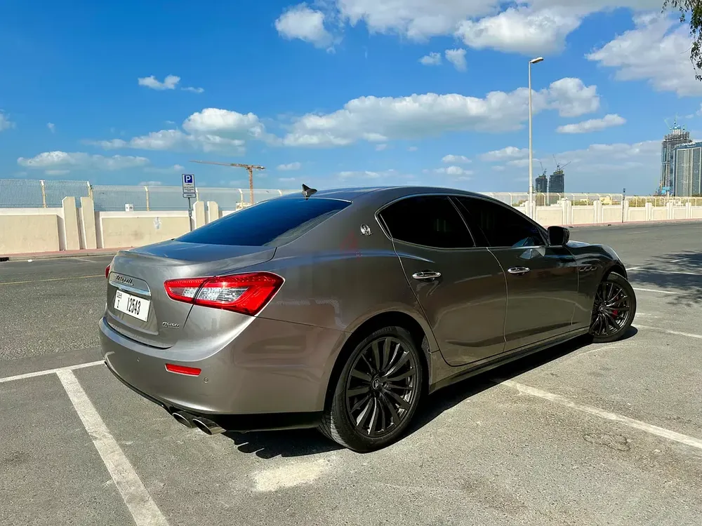 2014 Maserati Ghibli / GCC Specs / Low Milage / Exceptional Conditions - Image 4
