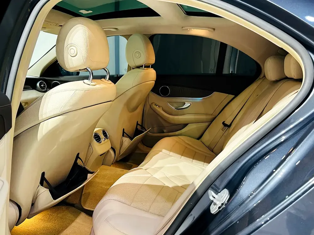 MERCEDES C200 2015 GCC SPECS AVANT-GARDE WITH ONE YEAR WARRANTY - Image 11