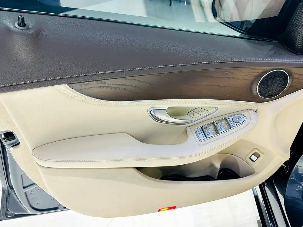 MERCEDES C200 2015 GCC SPECS AVANT-GARDE WITH ONE YEAR WARRANTY - Image 12