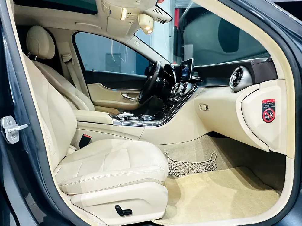 MERCEDES C200 2015 GCC SPECS AVANT-GARDE WITH ONE YEAR WARRANTY - Image 16