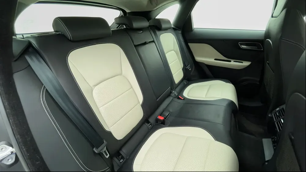 AED 1,565/month | 0 DP | Free 1 Year Warranty | Service History | 30 Day Return | JAGUAR F PACE 2020 - Image 10