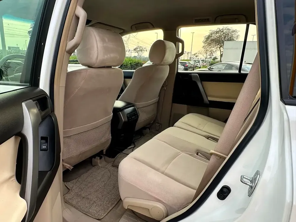 Toyota Prado TXL No Accident Model 2012 GCC Mid Options Good Conditions. - Image 11