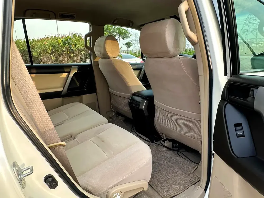 Toyota Prado TXL No Accident Model 2012 GCC Mid Options Good Conditions. - Image 12