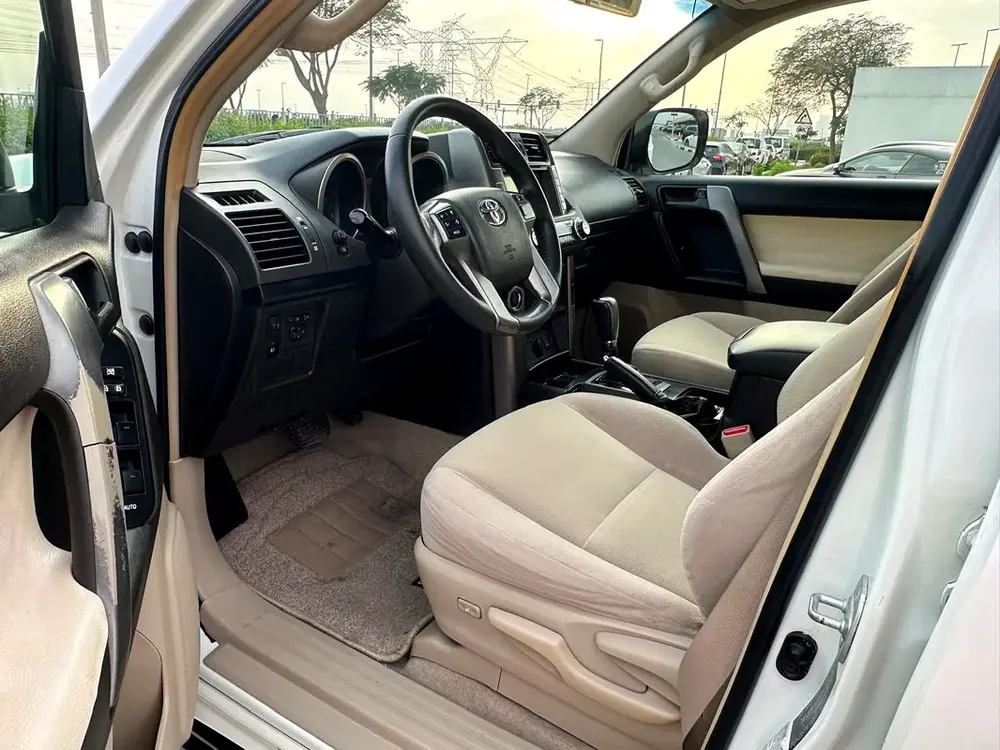 Toyota Prado TXL No Accident Model 2012 GCC Mid Options Good Conditions. - Image 9