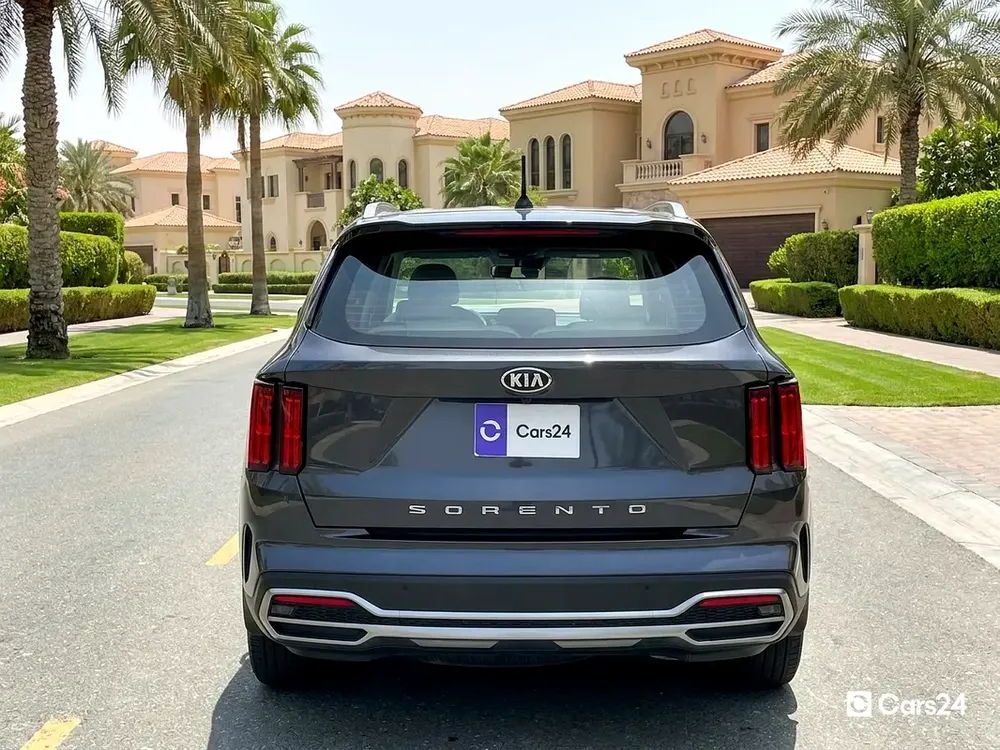 AED 1,097/month | 0 DP | Free 3 Months Warranty | Service History | 30 Day Return | KIA SORENTO 2021 - Image 4