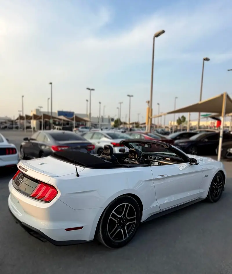 5.0L FORD MUSTANG GT (2019) CONVERTIBLE - Image 4