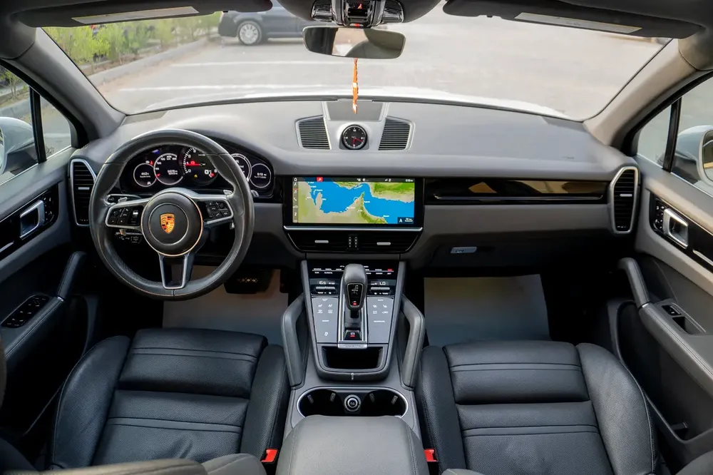 Porsche Cayenne Standard 2019 - Image 11