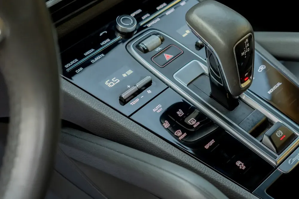 Porsche Cayenne Standard 2019 - Image 13