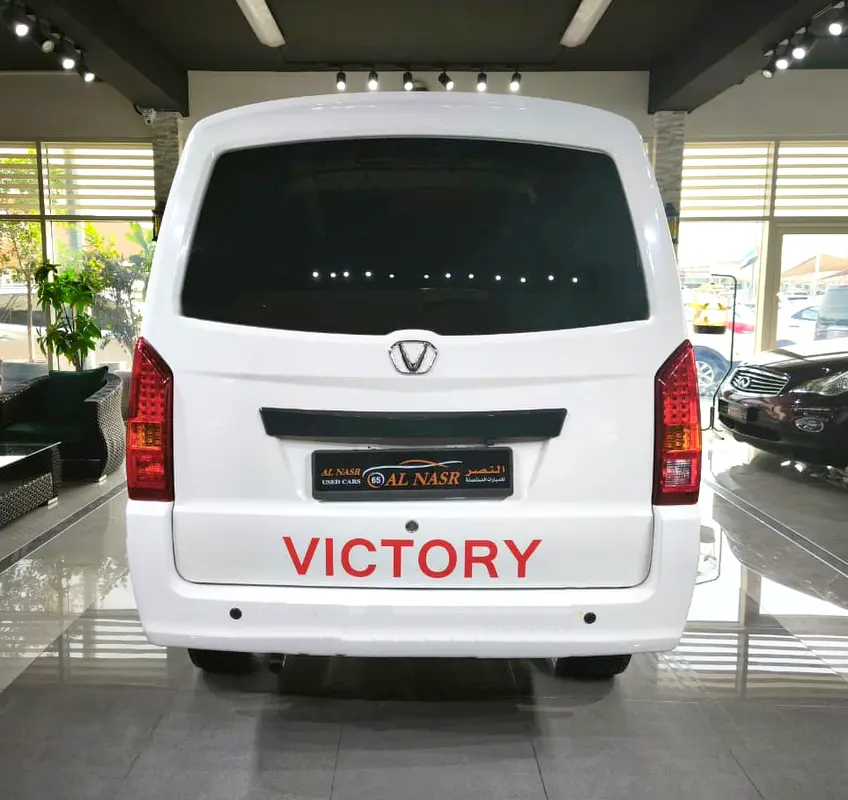 Only! 20,000 Km. Full Service History . GCC Specs - Image 5