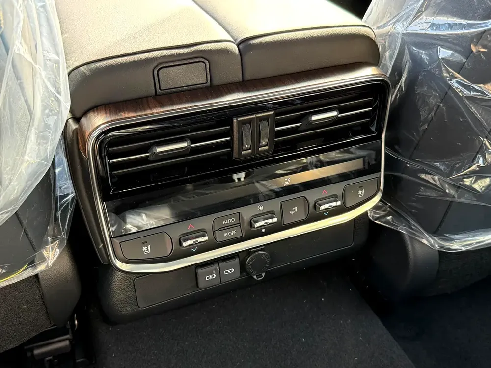 Toyota Land Cruiser 3.5L Twin Turbo 2026 VX | GCC - Image 16