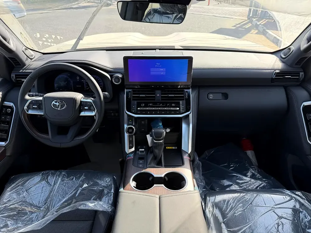 Toyota Land Cruiser 3.5L Twin Turbo 2026 VX | GCC - Image 8