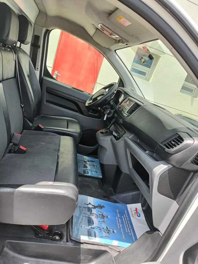 PEUGEOT EXPERT - Chiller Van - Image 8