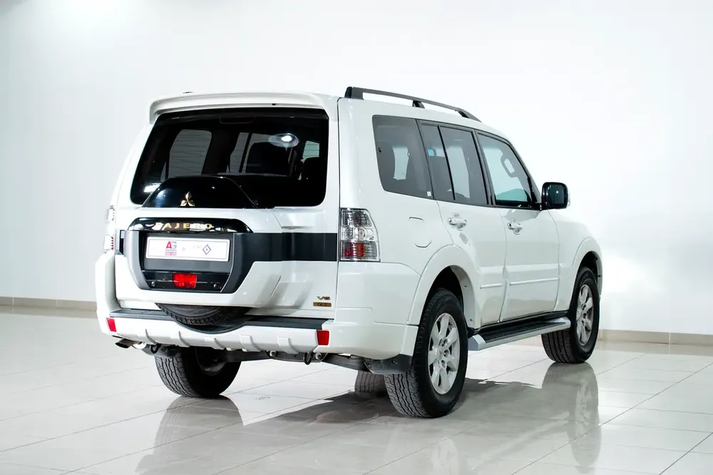 DEALER WARRANTY 1 YR / 20000 KM | 3.0 L | GCC | AED 1330 PM - Image 4