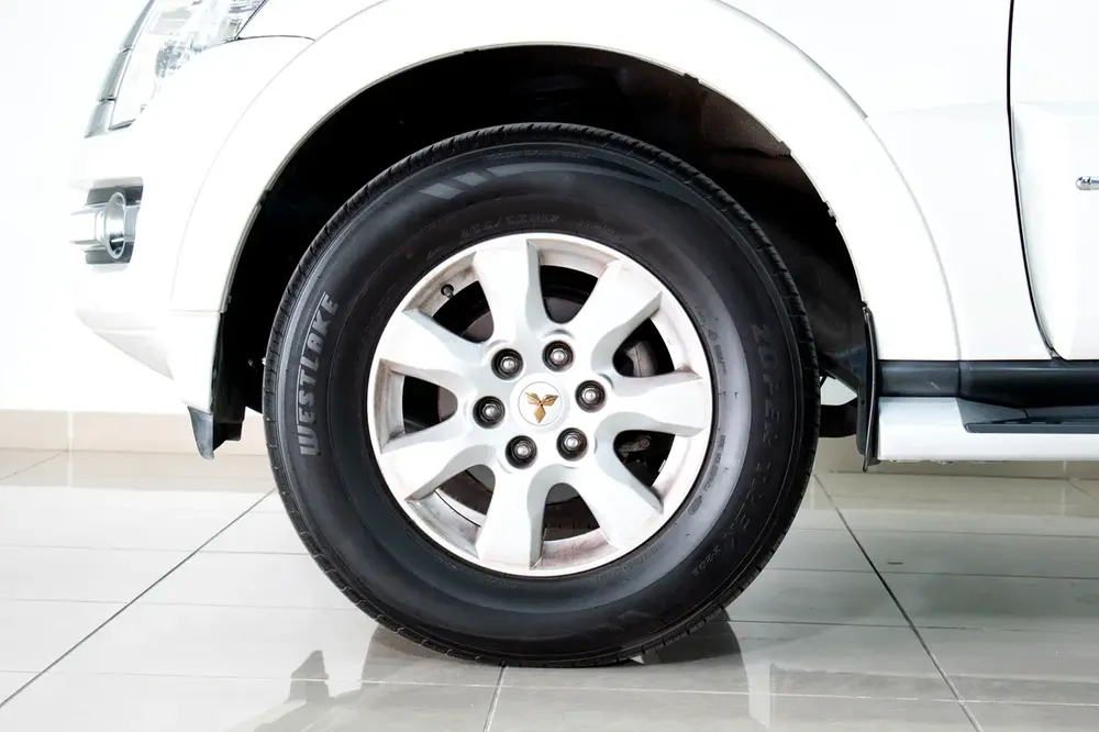 DEALER WARRANTY 1 YR / 20000 KM | 3.0 L | GCC | AED 1330 PM - Image 8