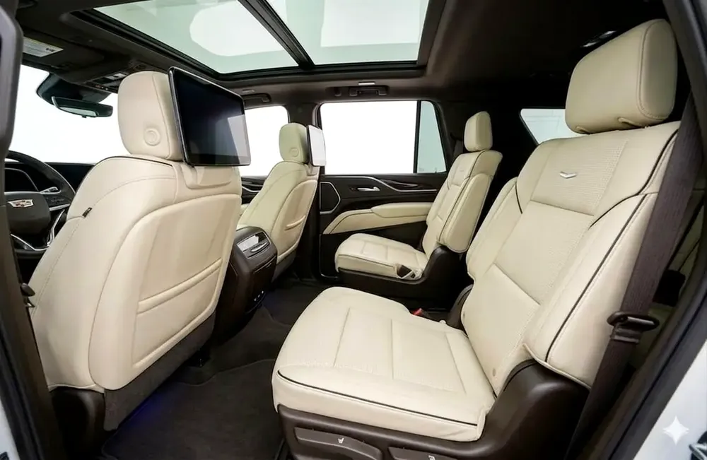 AED 4997 PM | CADILLAC ESCALADE SPORT 600 2023 | UNDER WARRANTY & SERVICE PACK AUG 2028 | VIP SE - Image 7