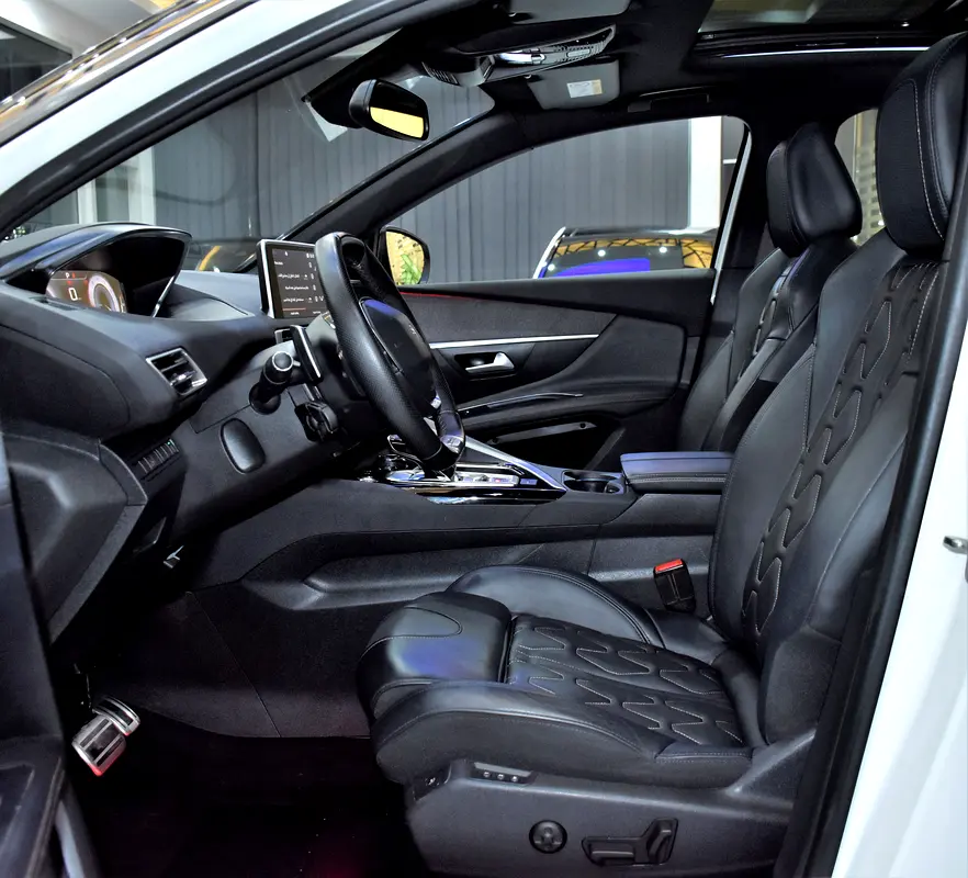 AED 1,077 EMi at 0% DP | Peugeot 3008 Turbo GT-Line ( 2020 Model ) in White Color GCC Specs - Image 11